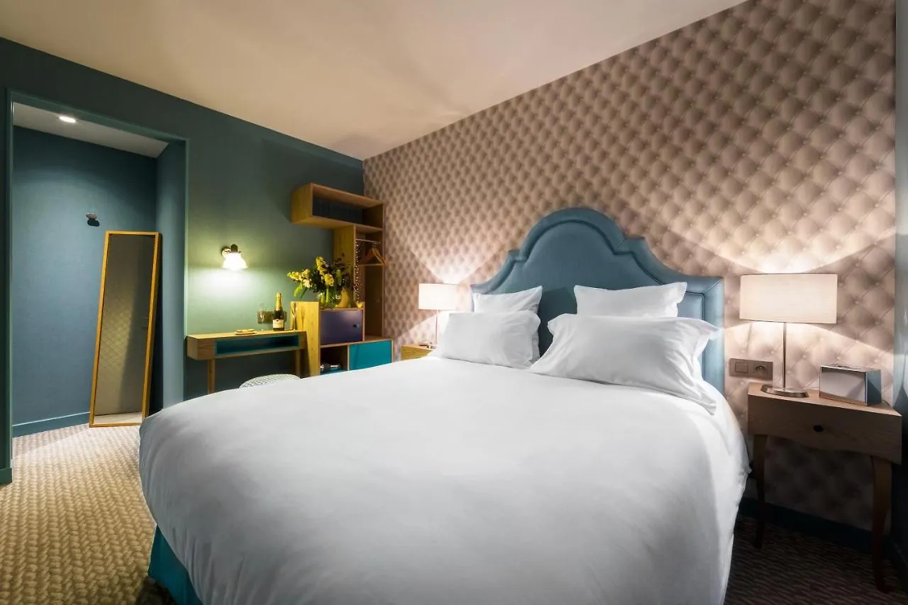 Hotel La Parizienne 3*, Paris