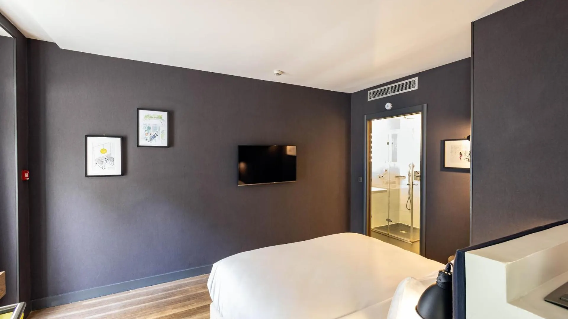 Hotel La Parizienne 3*, Paříž Francie